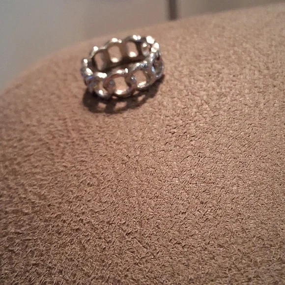 Elegant Silver Chain Link Ring - Picture 3 of 4